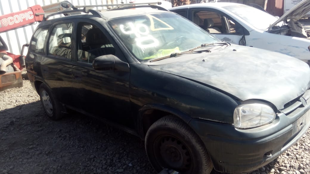  Chevrolet CORSA 1998    EN DESARME